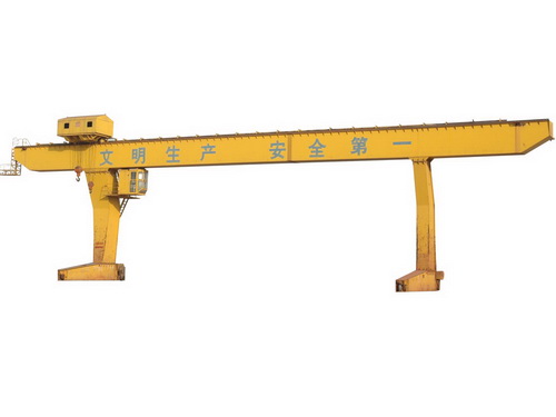 L型單主梁門機